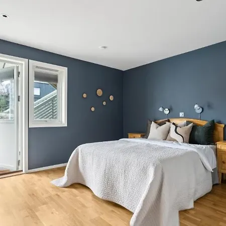 Walk To Ons In 2 Min, Spacious House, Gym & Parking Stavanger
