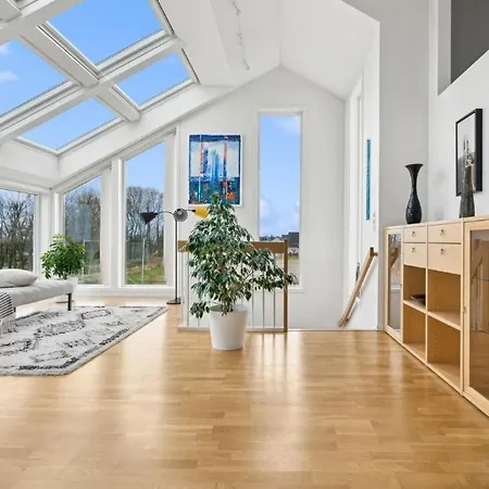 Walk To Ons In 2 Min, Spacious House, Gym & Parking Stavanger